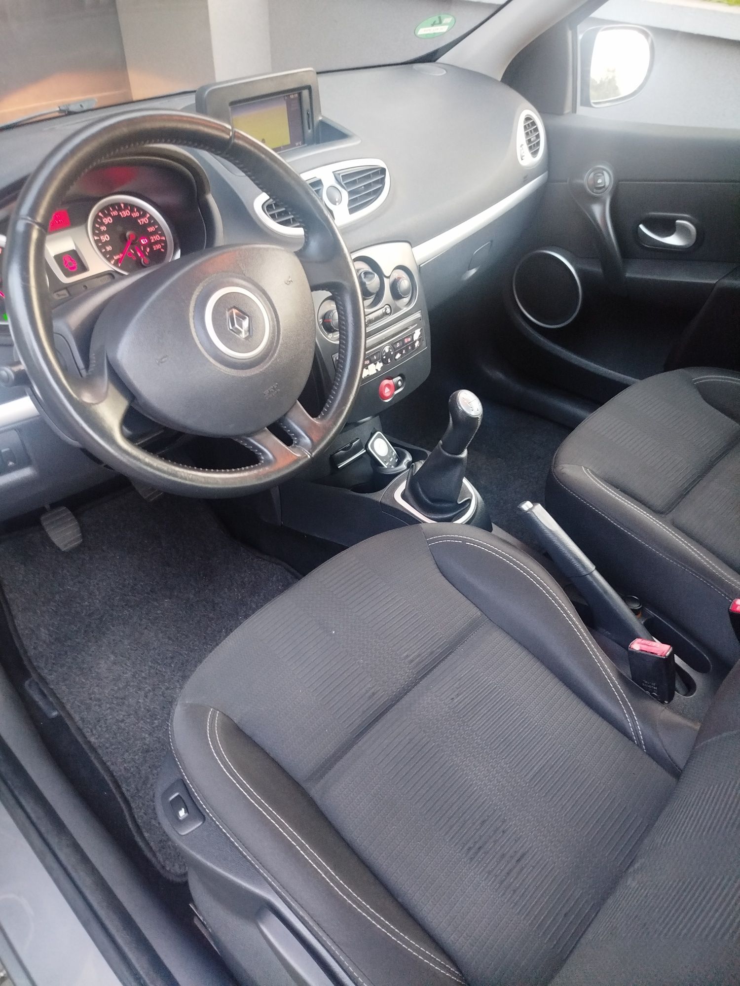 Renault Clio 1.2 16V 75km