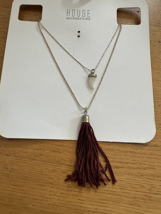 Naszyjnik damski boho z kłem i frędzlem złoty house