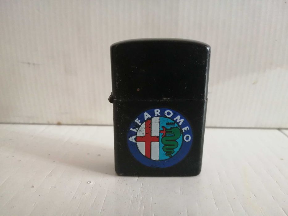 Lindíssimo isqueiro Alfa Romeo