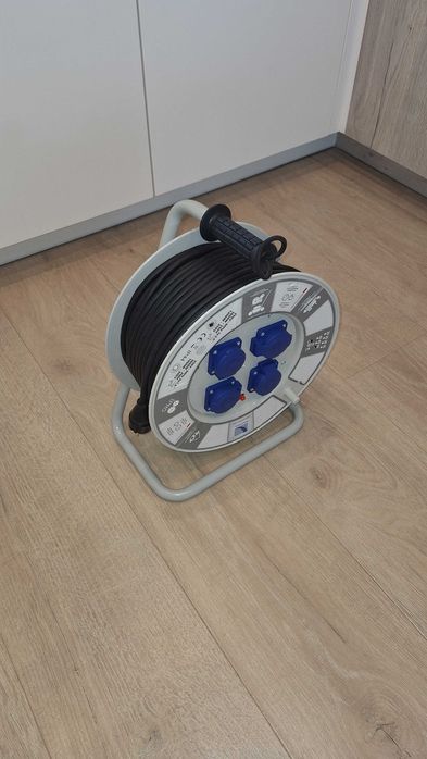 Przedłużacz bębnowy budowlany gruby Pawbol 50m 3x2,5