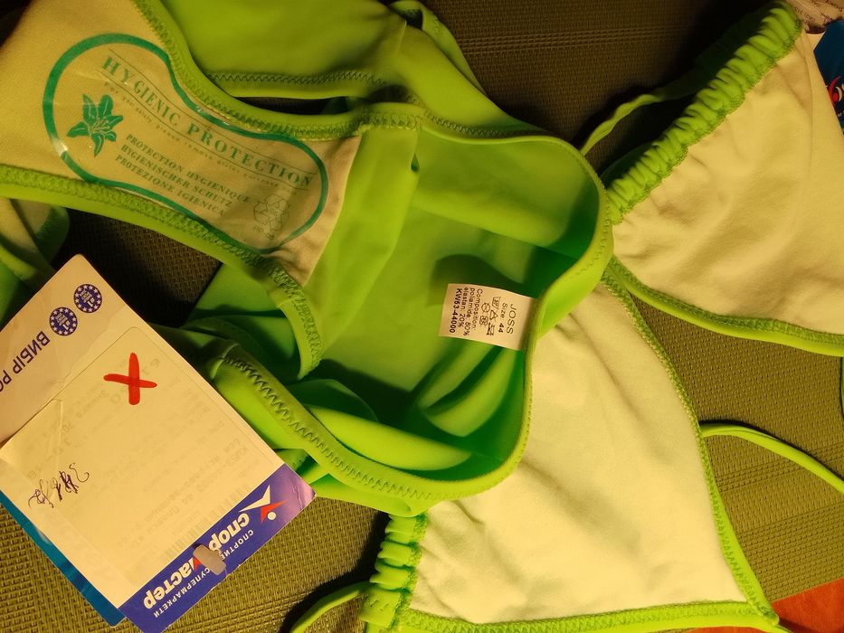 Купальник. Новий! S-M.