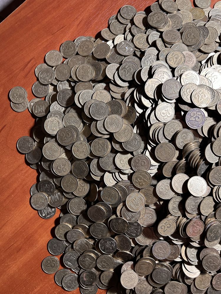 Монеты Украины 25 копеек с 1992 года по 2015 год-10 кг.