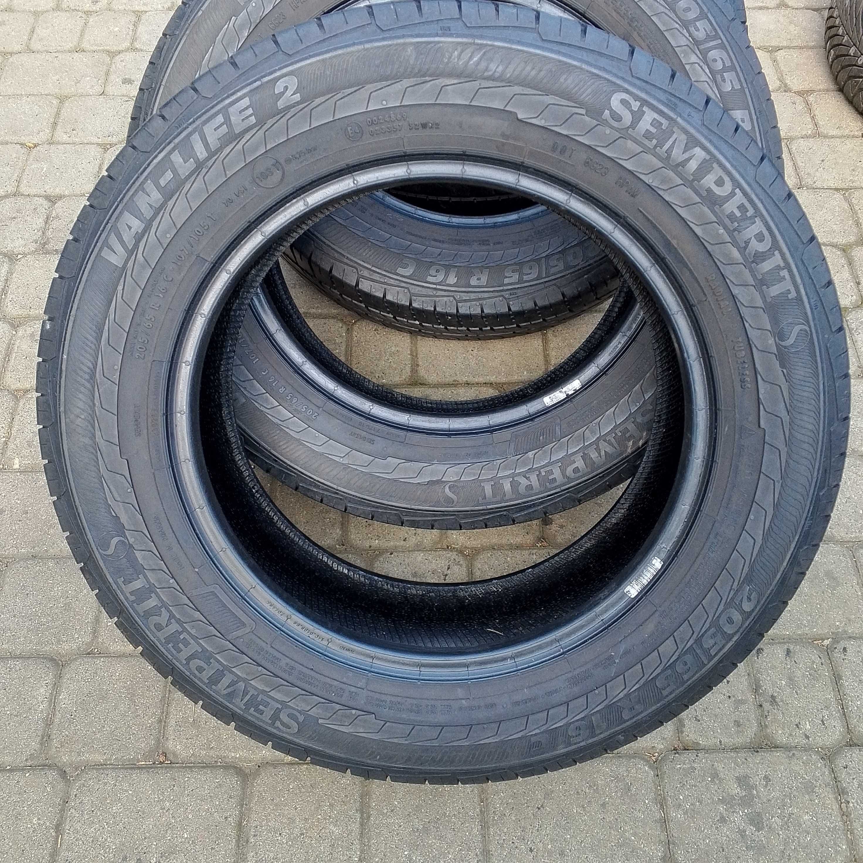 opony 4szt. 205/65/16 C Semperit 2019 rok