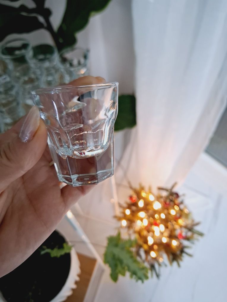 15 szt. kieliszki 40 ml do likieru wódki grube szkło