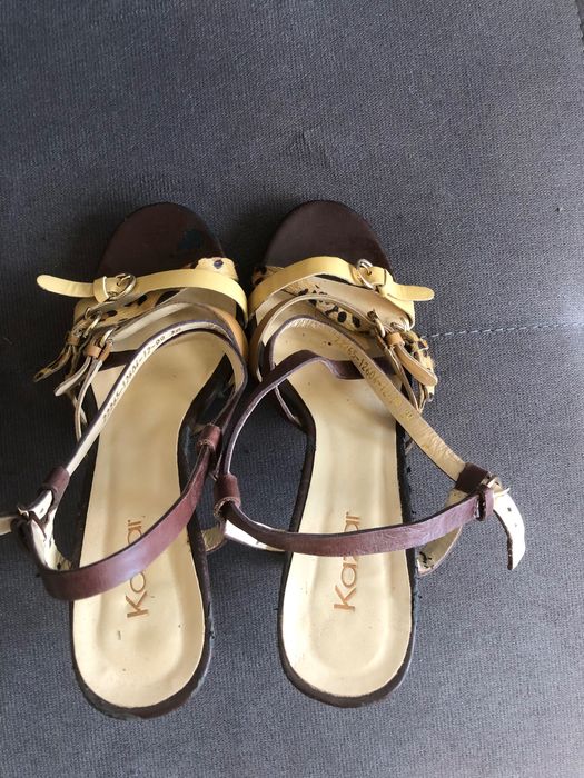 Skórzane sandały Kazar rozmiar 39