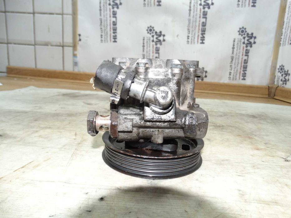 Насос гідропідсилювач керма VW Passat B5 Audi A6 Skoda Superb