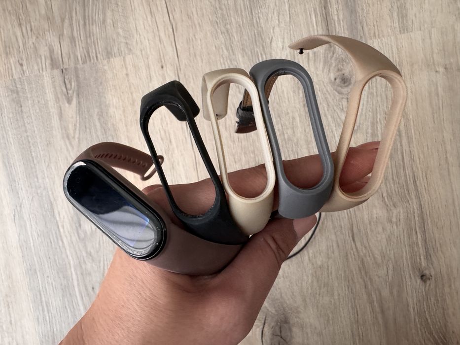 Mi Band + opaski + ładowarka