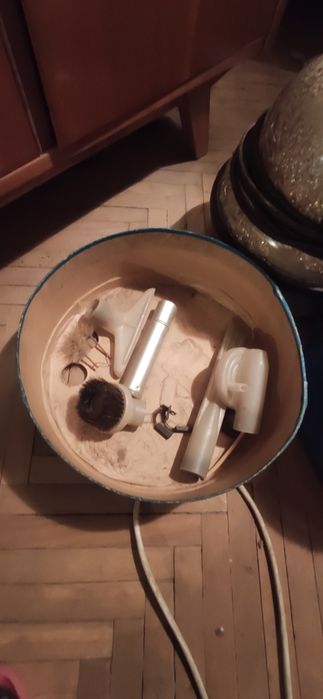 Ретро пилосос 1969 року