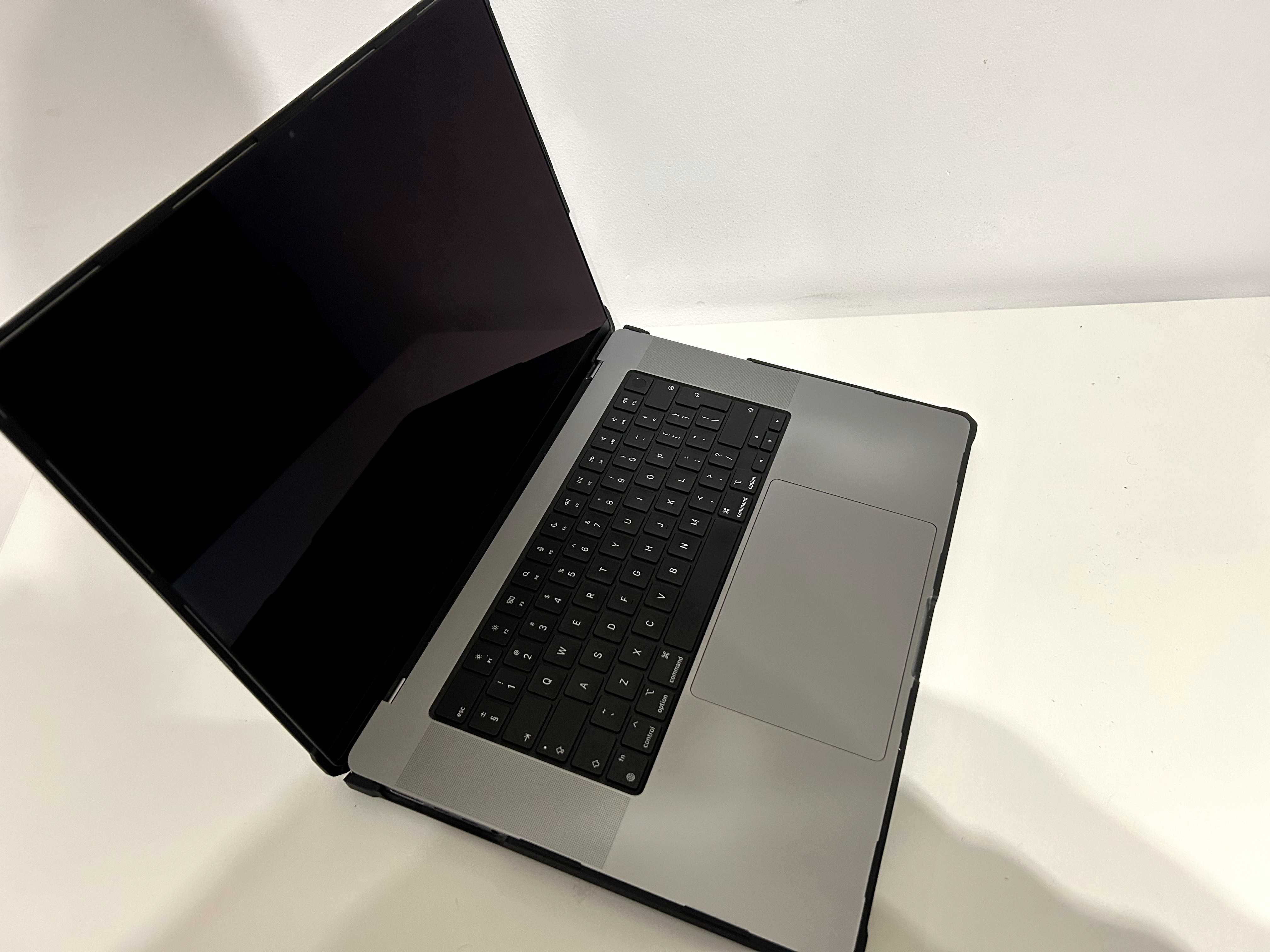 MacBook M2 Pro 2023 16" 512GB 16GB Space Grey / IDEALNY + GRATISY