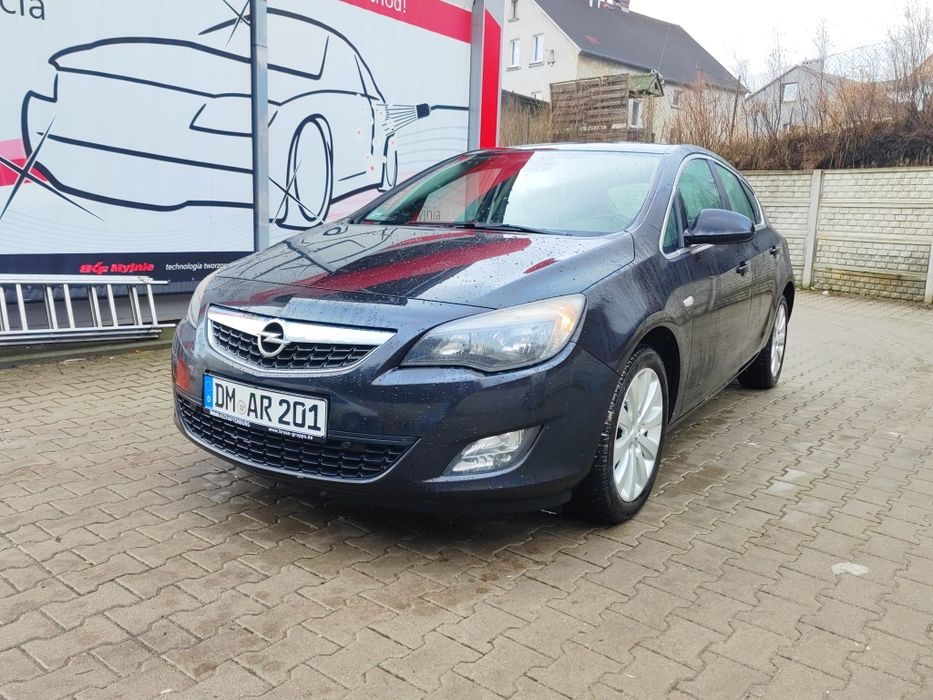 Opel Astra 2011 1.6 turbo 180KM