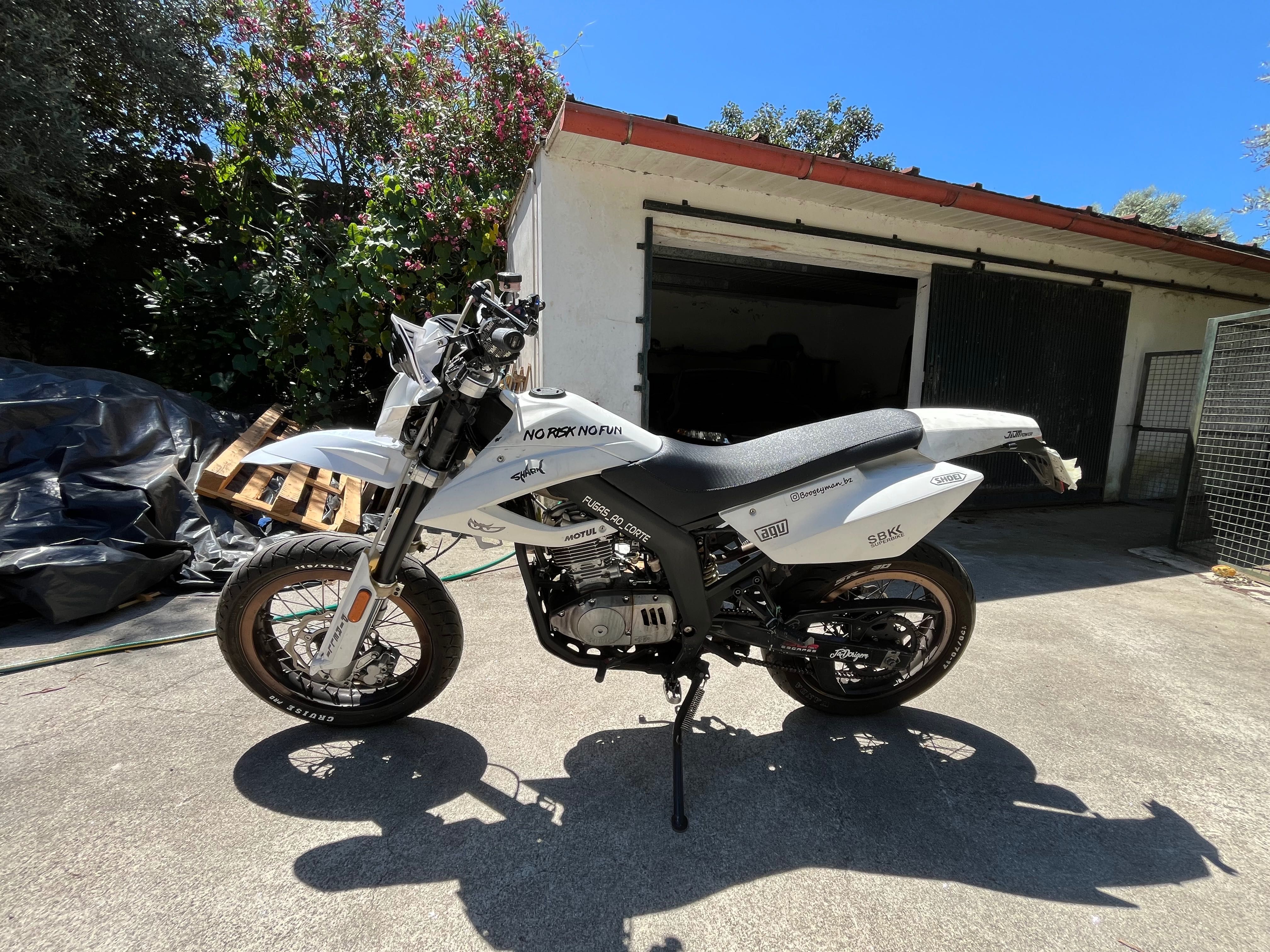 Vendo mota 125cc