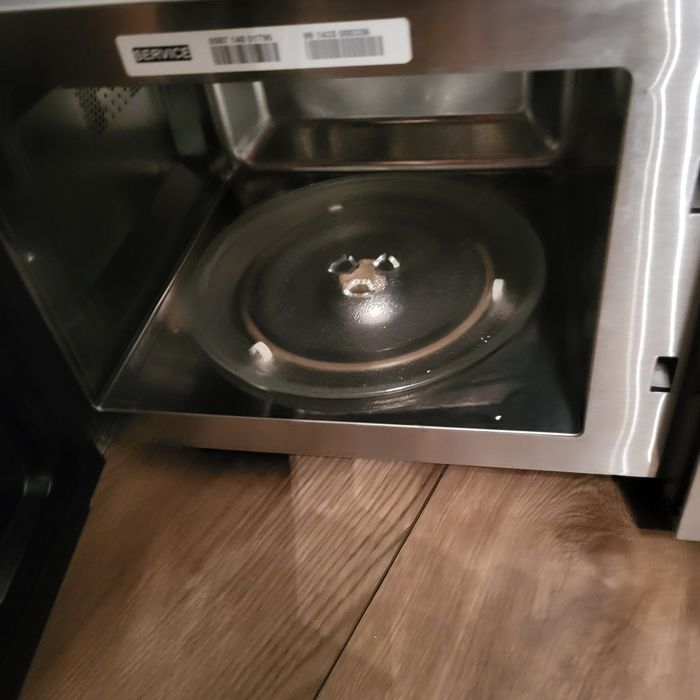 Mikrofalowka Whirlpool