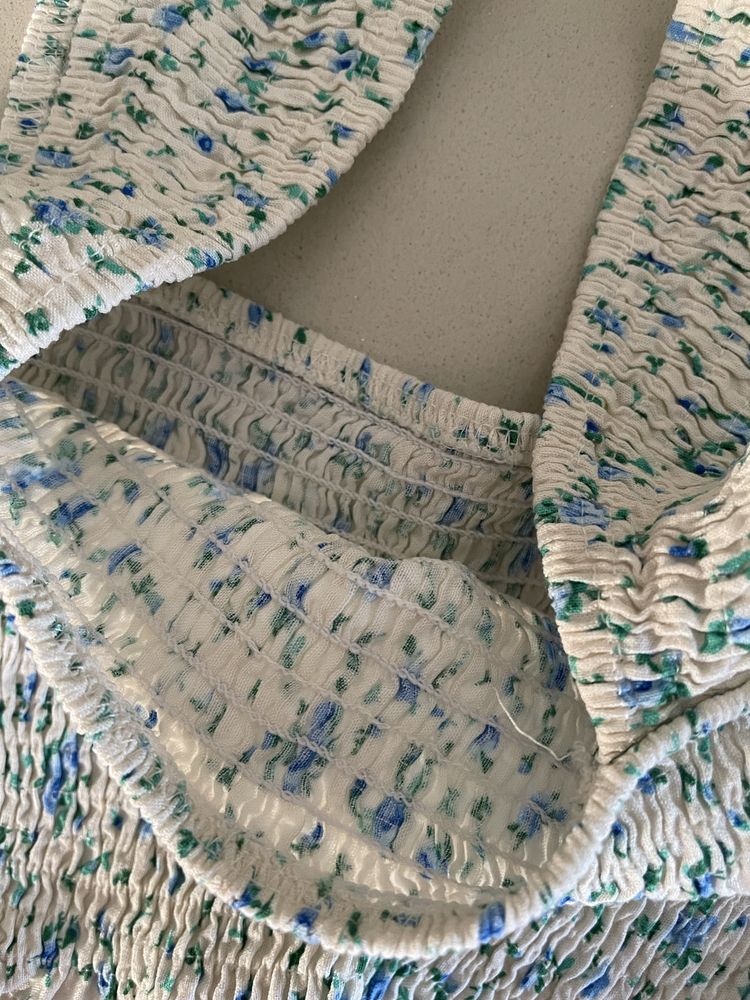 Top azul e verde Bershka