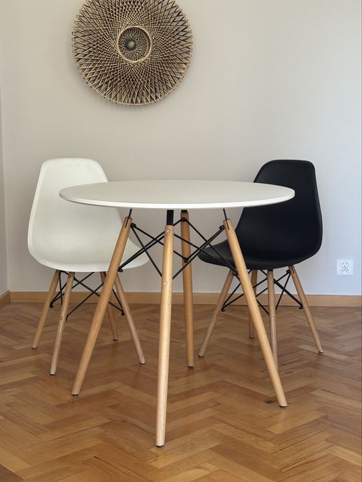 Komplet 2 krzeseł Eames DSW czarne i białe - plastikowe kubełkowe