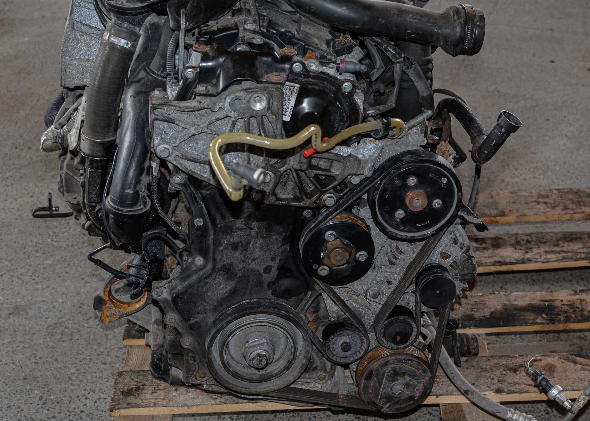 Двигун, мотор EURO 5 Opel Vivaro, Renault Trafic 2.0 dci M9R 630