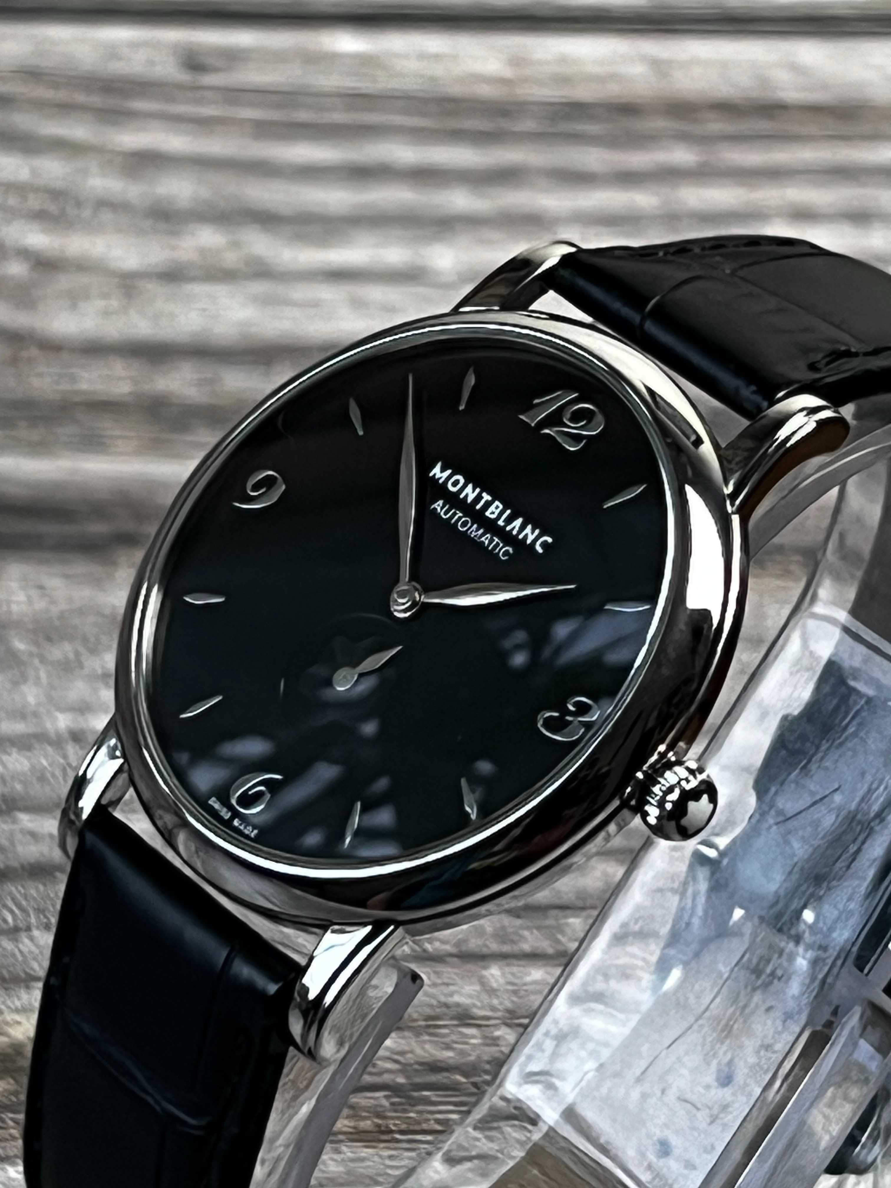 Zegarek Montblanc Star Classique -  piękny garniturowiec