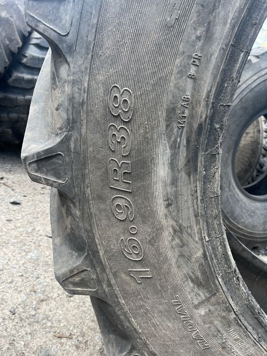 Продам шины 16.9 R38 (делаем скидку на доставке)