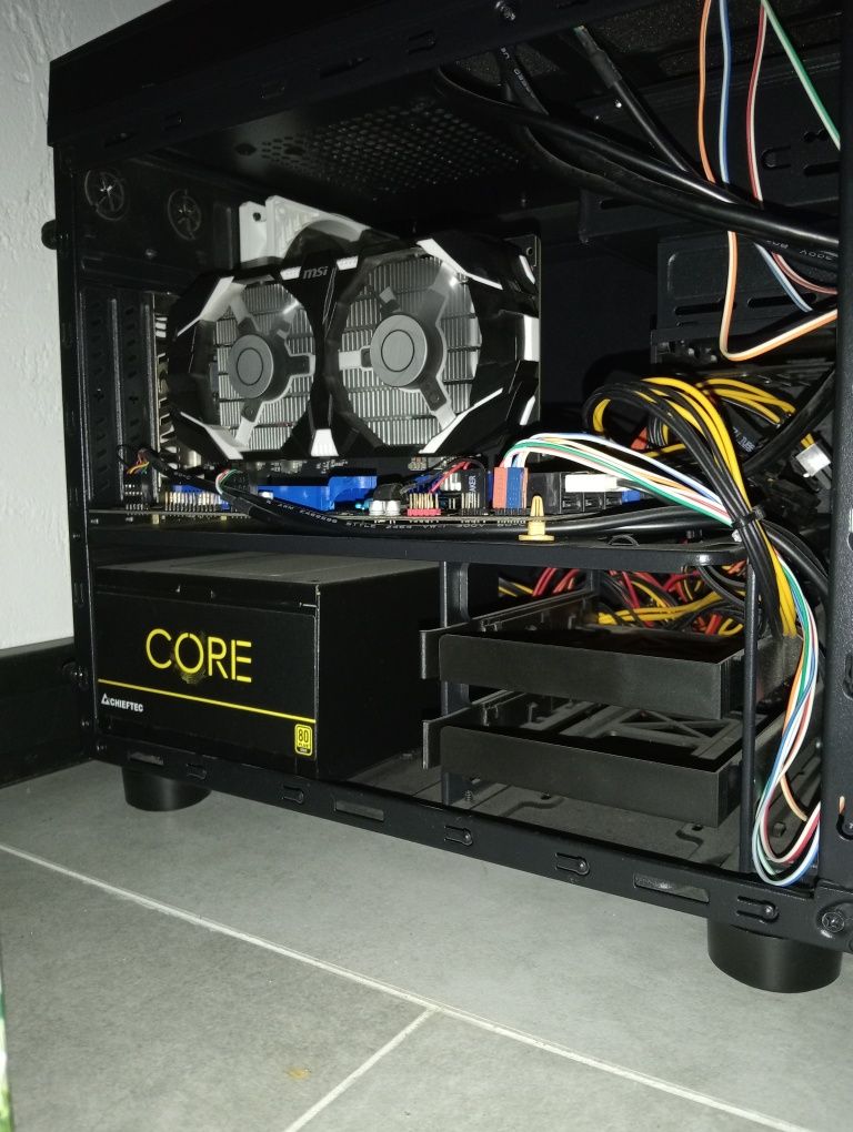 Komputer gamingowy MSI