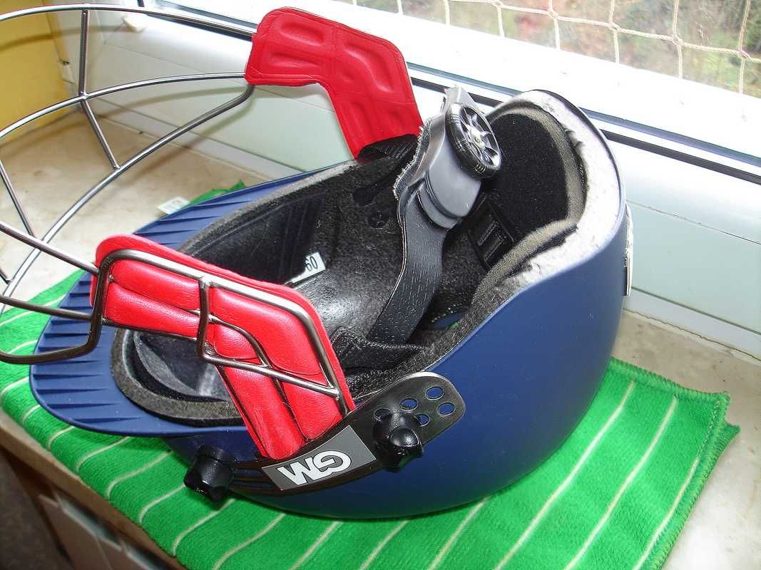 Kask do krykieta GM Purist Pro (Gunn & Moore), a i na rower, jak ulał