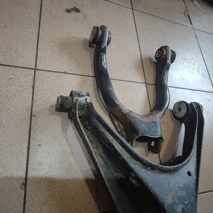 Wahacz Dolny Lewy tył VW Passat B5 Audi A6 C5 Lift Quattro