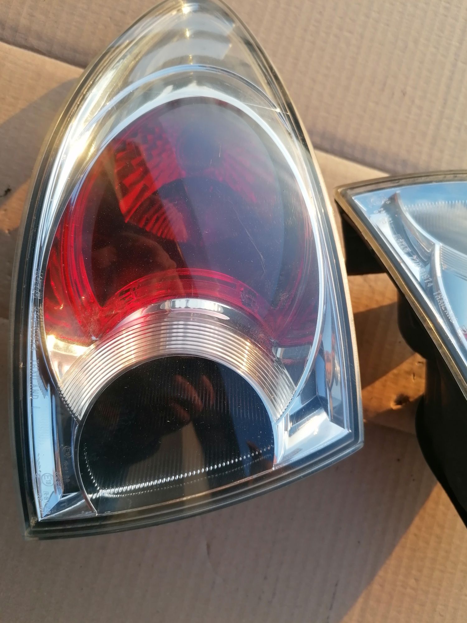 Lampa tylna prawa lewa Mazda 6 GY kombi z karoserii