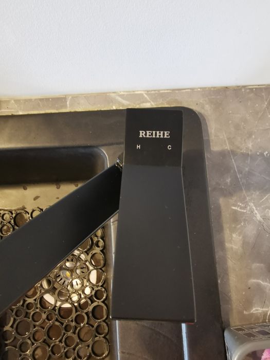 Bateria kuchenna Reihe z wężykami i zlewozmywakiem