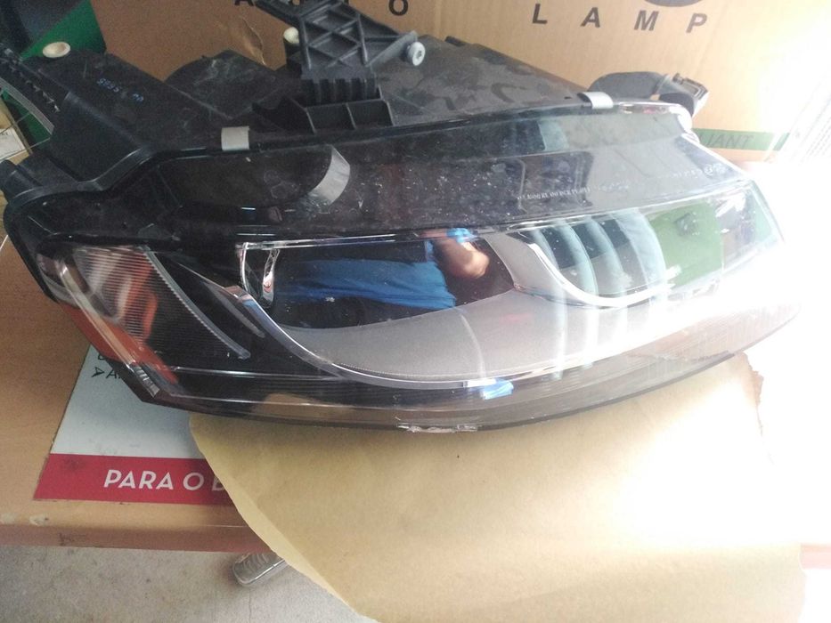 Farol Direito Audi A4 de 2007 Novo