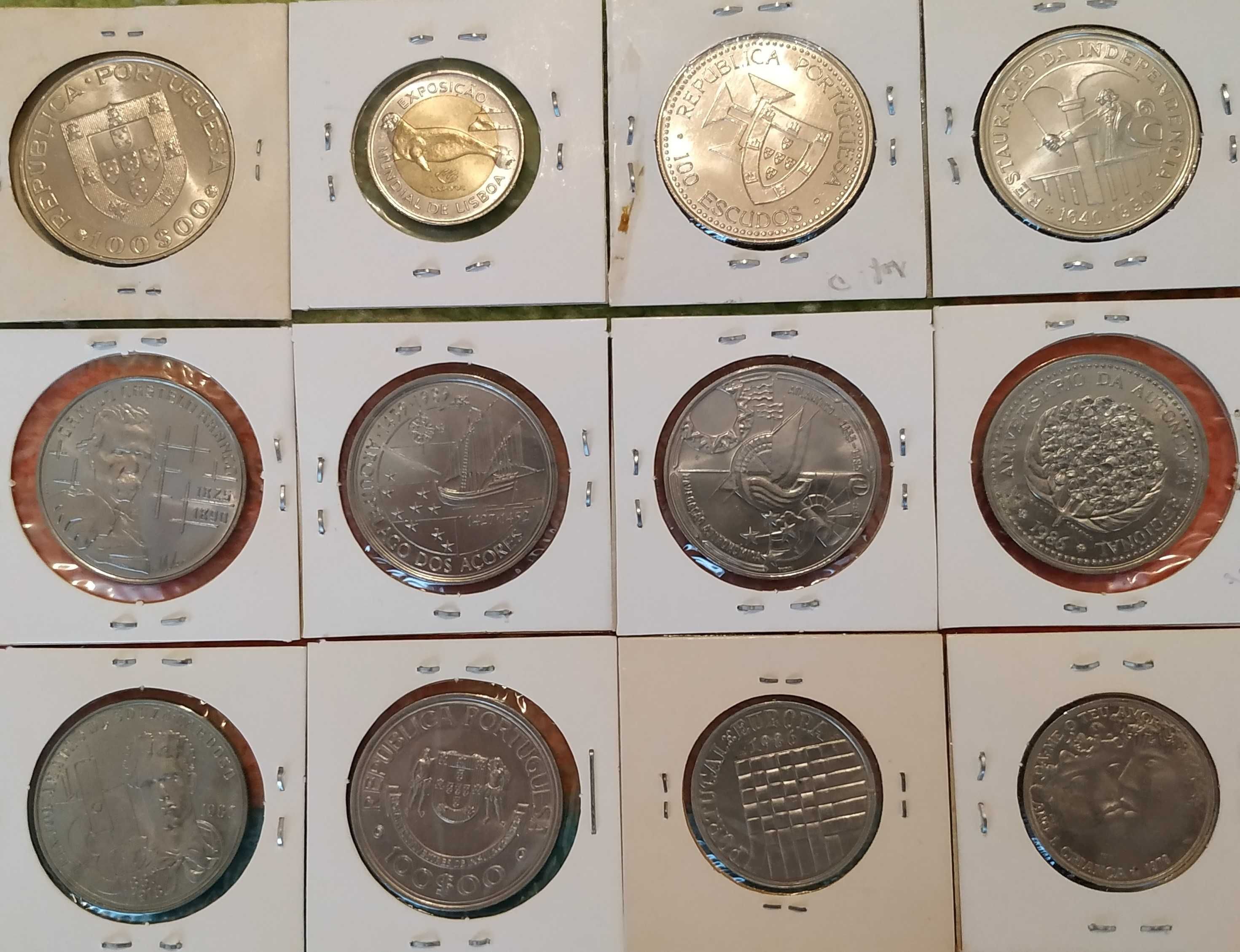 Lote de 12 moedas comemorativas (CM1)