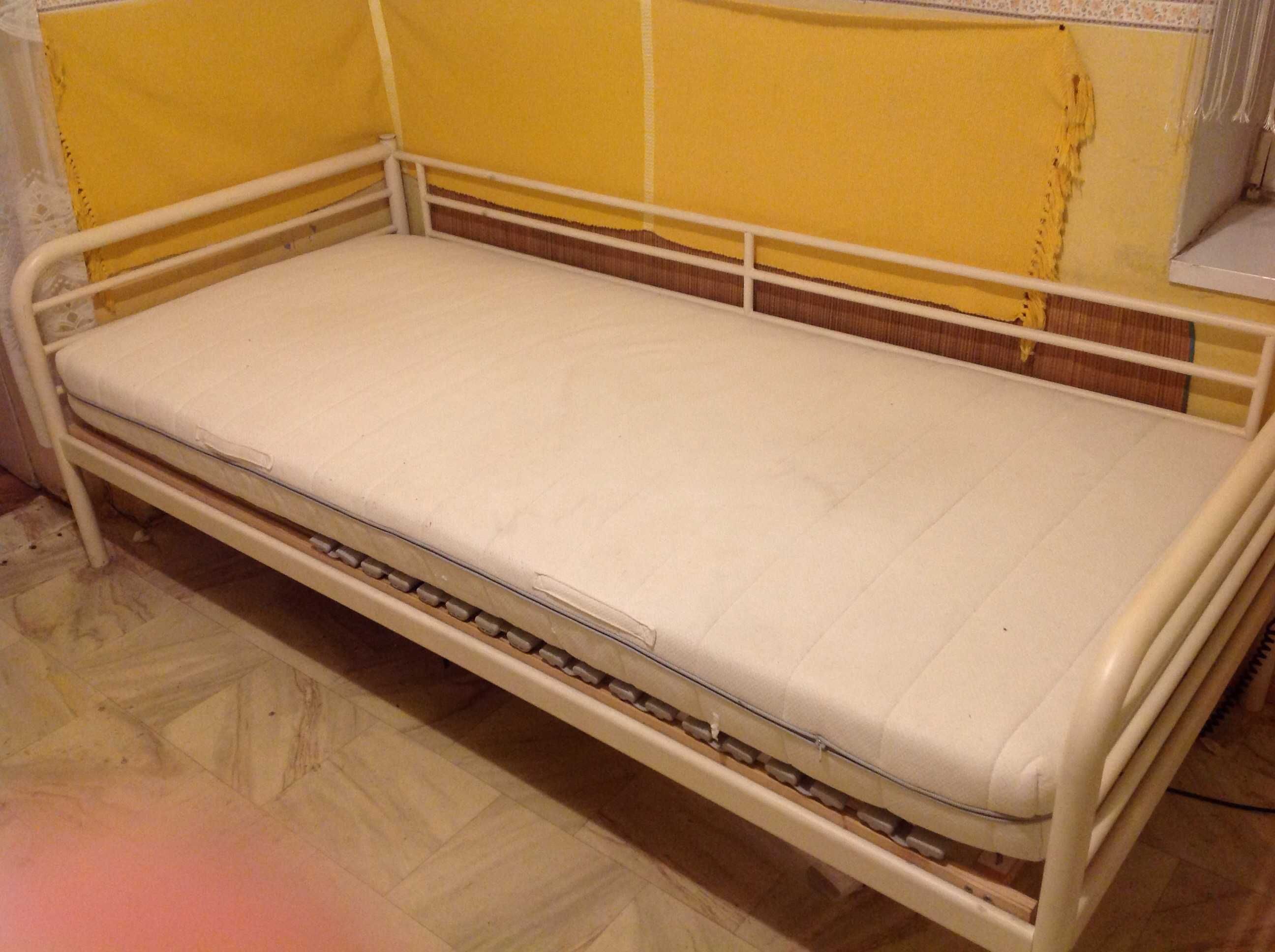łóżko stelarz elektryczny podnoszone oparcie materac piankowy