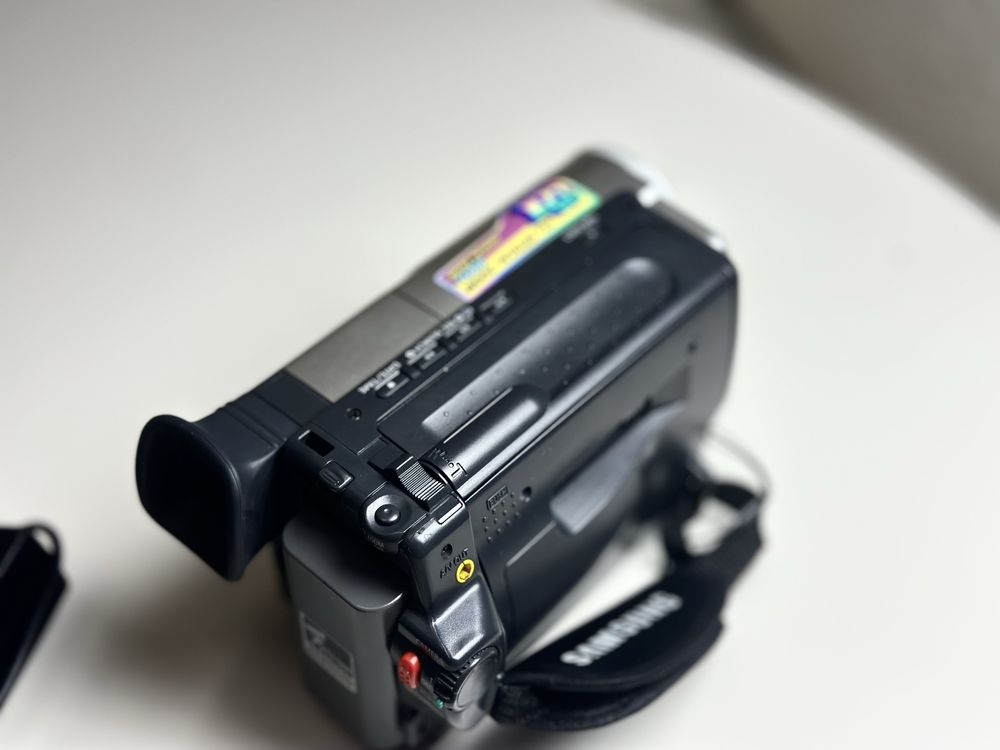 Samsung LP-L700 Hi8 kamera cyfrowa analog look y2k sprawna