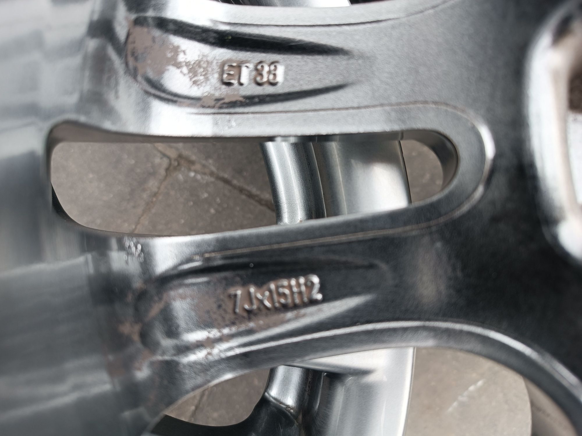 Felgi Alu VW Passat B5 Audi A4 5x112 ET38 Mercedes C 5x112 ET38 7J15