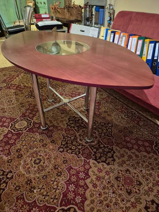 Stół  z drewna szlachetnego