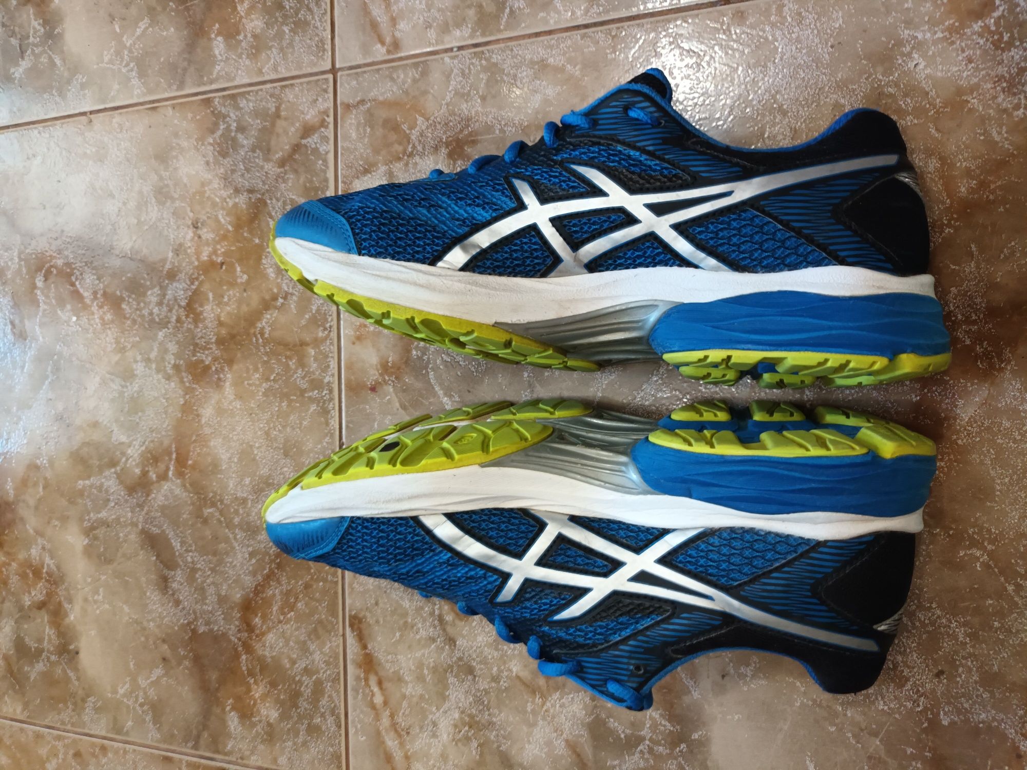 Кроссовки Asics Gel-Flux 4