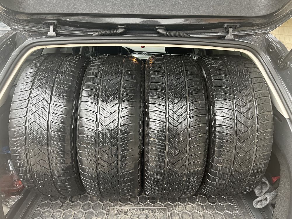 245/45 R18 Pirelli Winter Sottozero 3 run flat