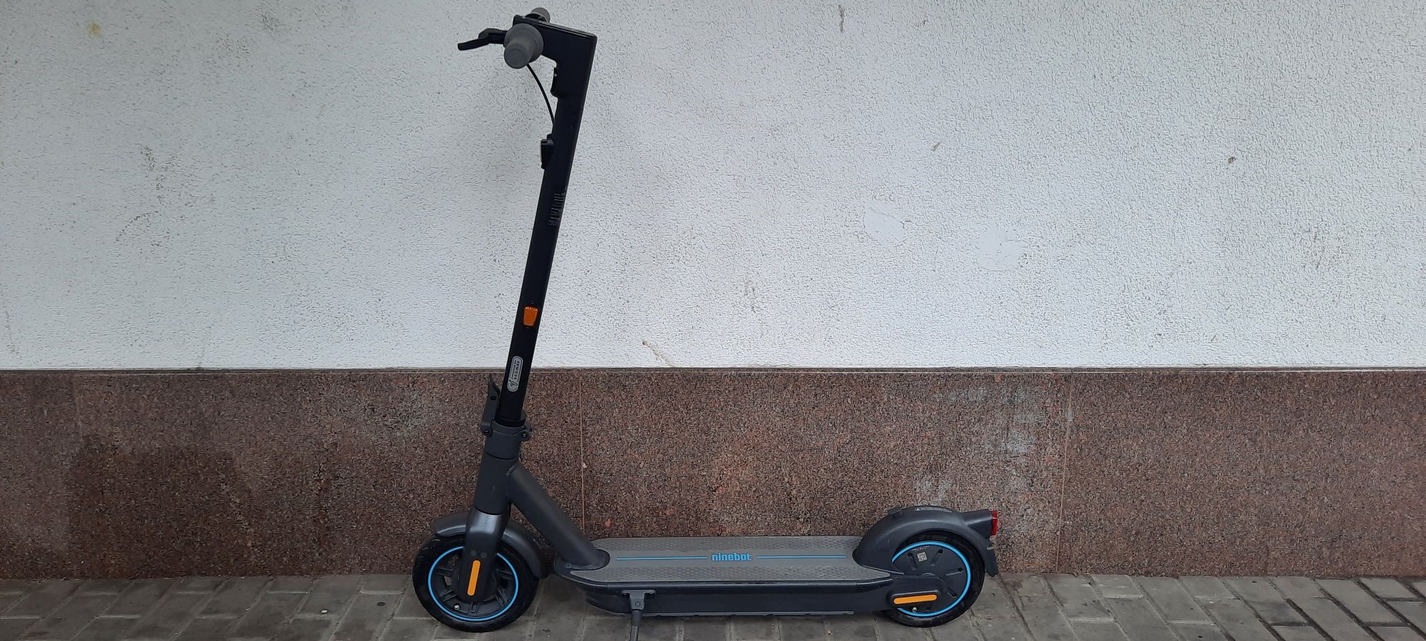 Hulajnoga Segway Ninebot Max G30 II elektryczna 65km 10" Motus 2022