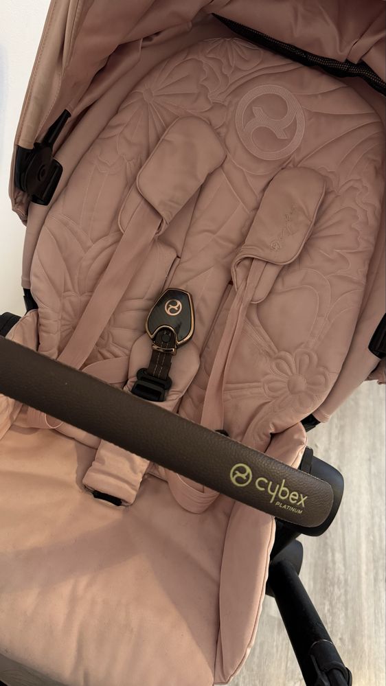 Cybex Priam 2.0.  2w1