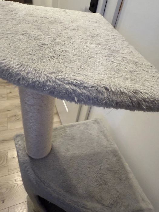 Stylowy drapak dla kota – zabawa, relaks i drapanie w jednym!