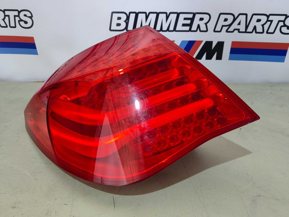 Farolim esquerdo painel BMW série 7 F01/F02/F03/F04