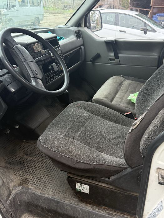 Volkswagen T4 2.4D 1995 Бляха