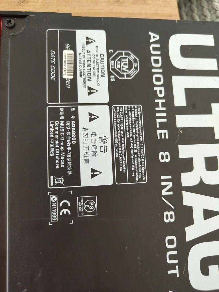 Behringer ada8200 interfejs 8 kanałowy