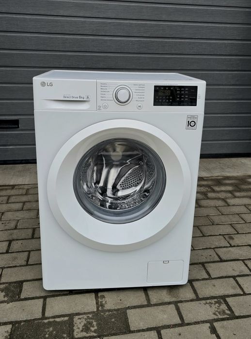 Продам ВУЗЬКУ  пральну машинку LG 812PWGNK5751 на  6 кг 1000 об/хв  бу