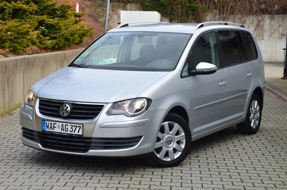 Volkswagen Touran 1.6 MPI 102km FREESTYLE 7 miejsc Serwis jak NOWY bez Korozji