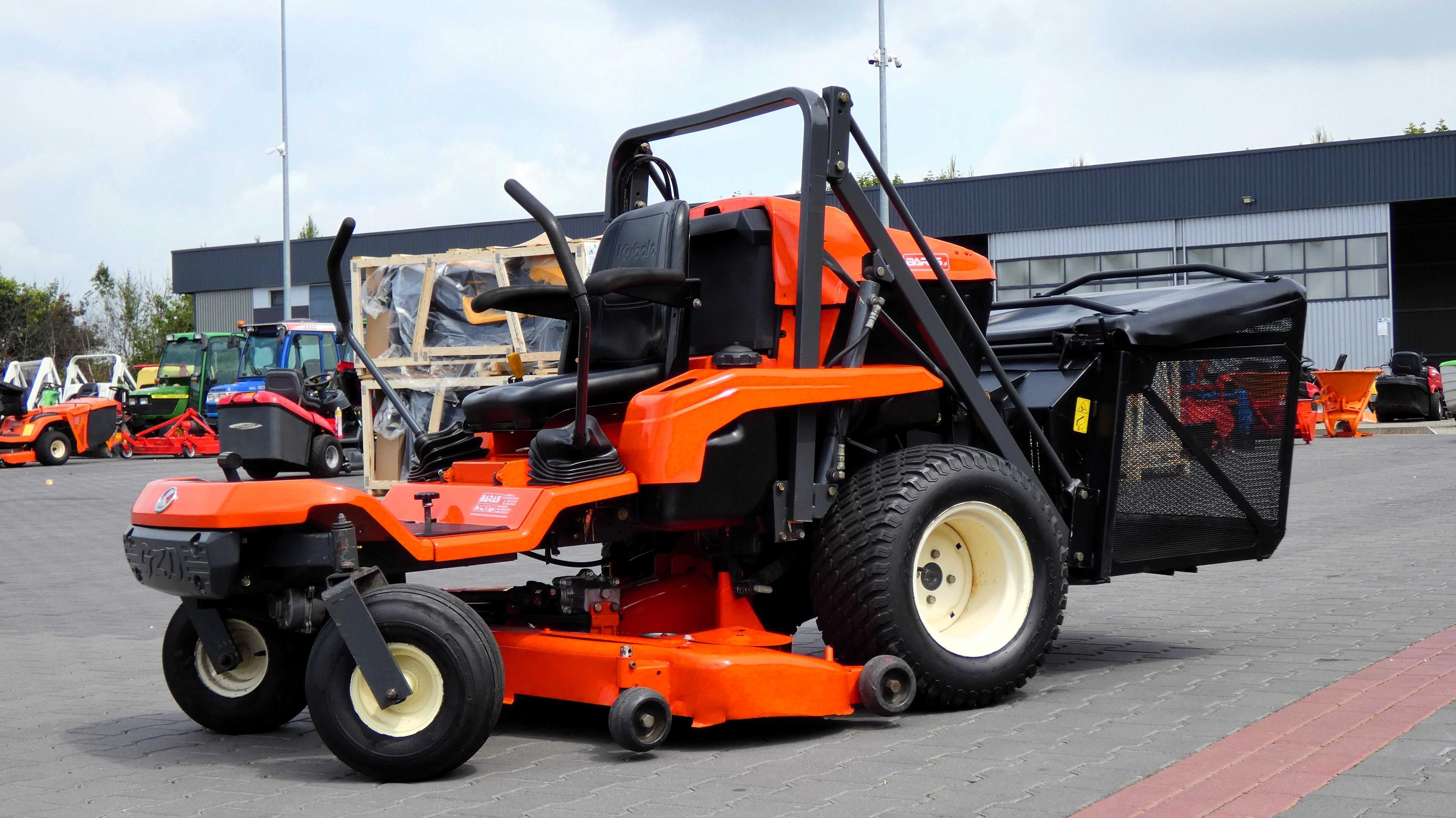 Traktor kosiarka KUBOTA GZD21 Wysoki Wysyp Zero Skręt (280501.5) Baras
