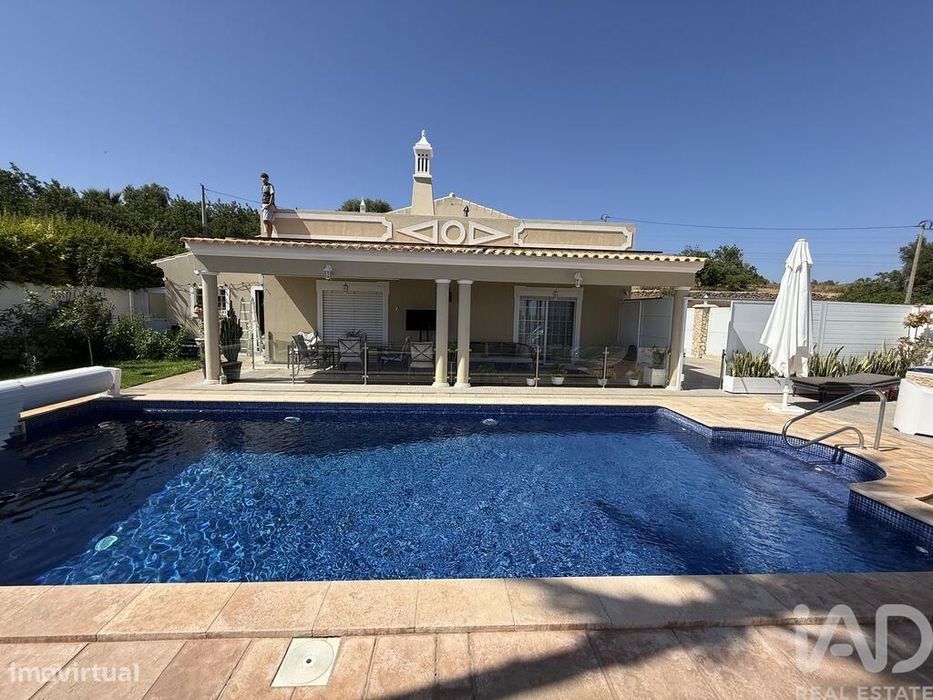 Casa / Villa T4 em Almancil de 245,00 m2