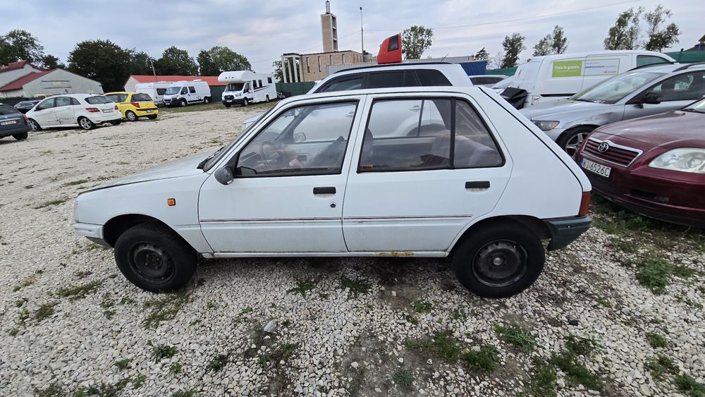 Peugeot 205 Parking Kasacyjny Warszawa