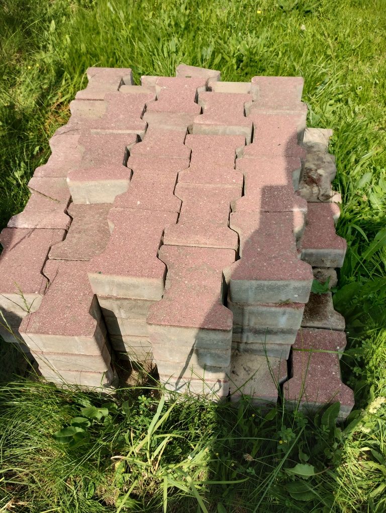 Sprzedam kostkę brukową