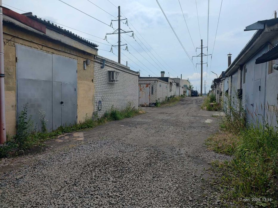 Гараж СТО Техстанція Великих ДВА сусідні Троєщина 11.60х11.40м 132квм