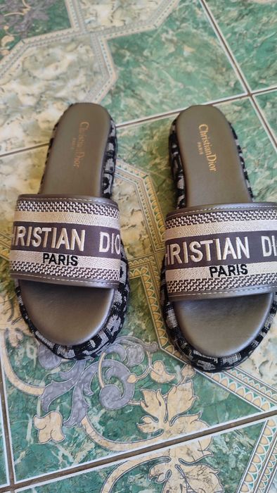 Klapki damskie Christian