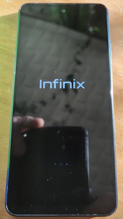Telefon Infinix Smart 8