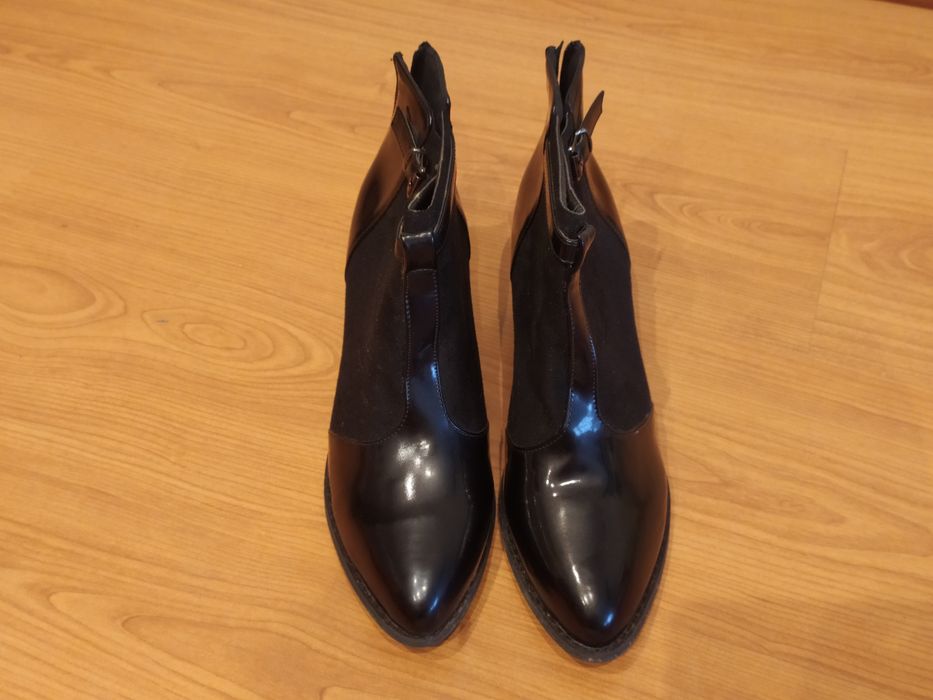 Botas Preto tamanho 41